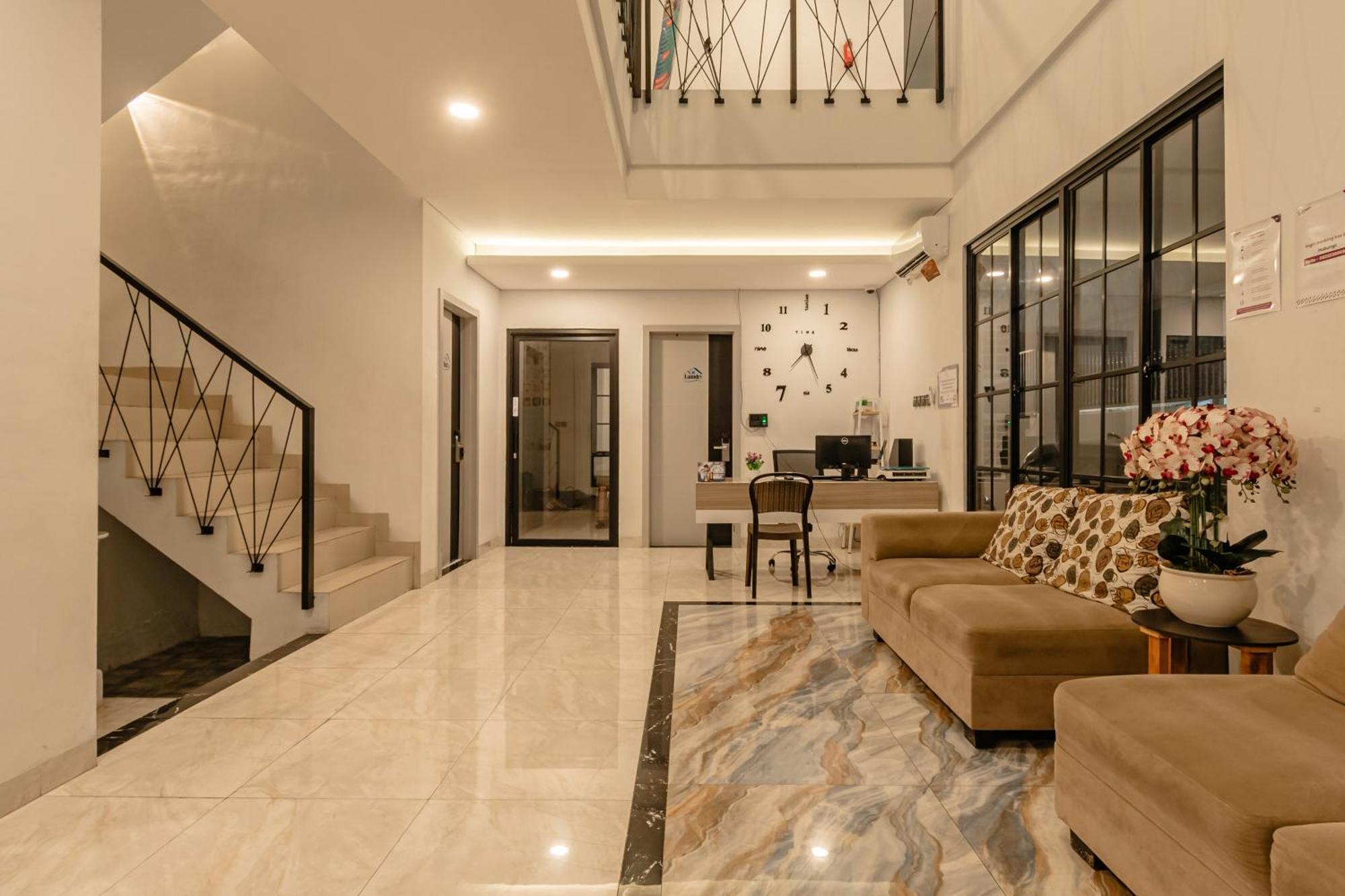 Monggo Mampir Tanjung Duren By Reccoma Jakarta Exterior foto